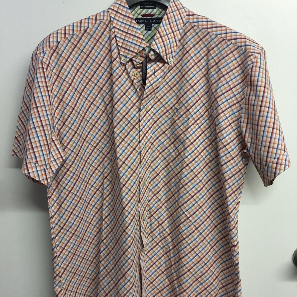 New with tags men’s Tommy Hilfiger SS Button shirt